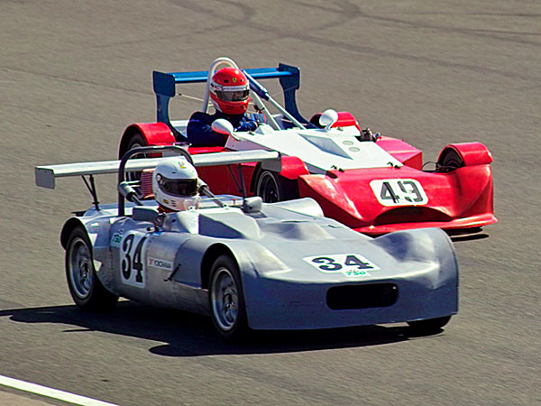 team.jpg (82130 bytes)